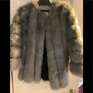 NWT Beautiful Grey Faux Fur Coat
